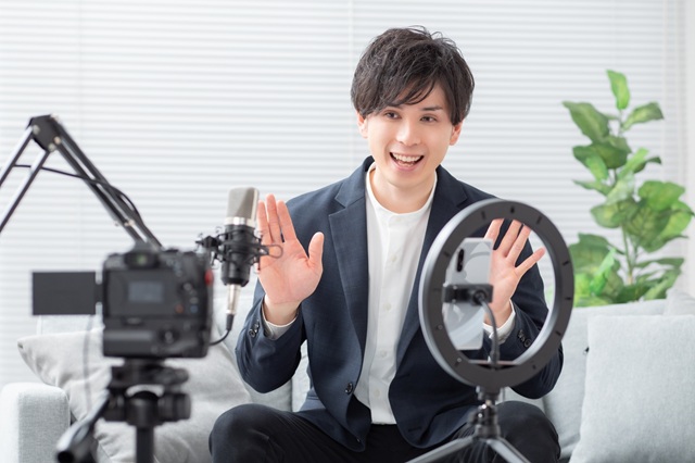 毎日の配信時間を固定し、ファンの生活の一部になる